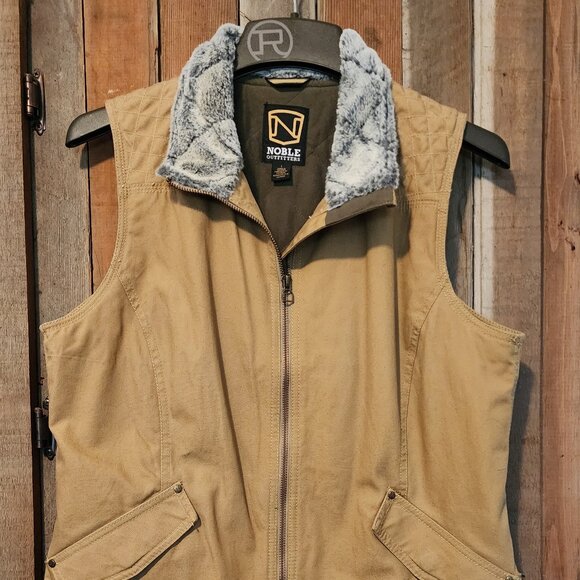 Noble Outfitters Vest - Picture 1 of 2